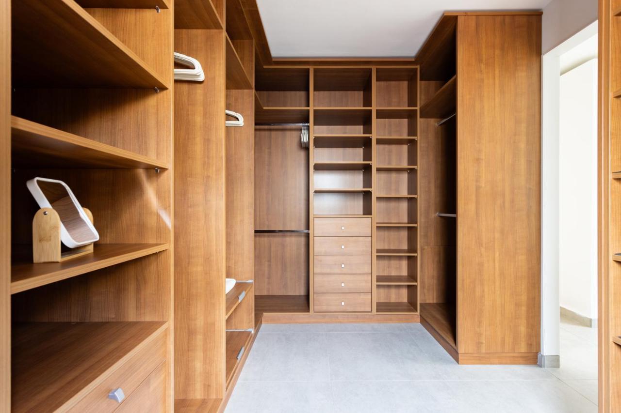 Home2Book Villa Alessandro, Design & Comfort サウサル エクステリア 写真