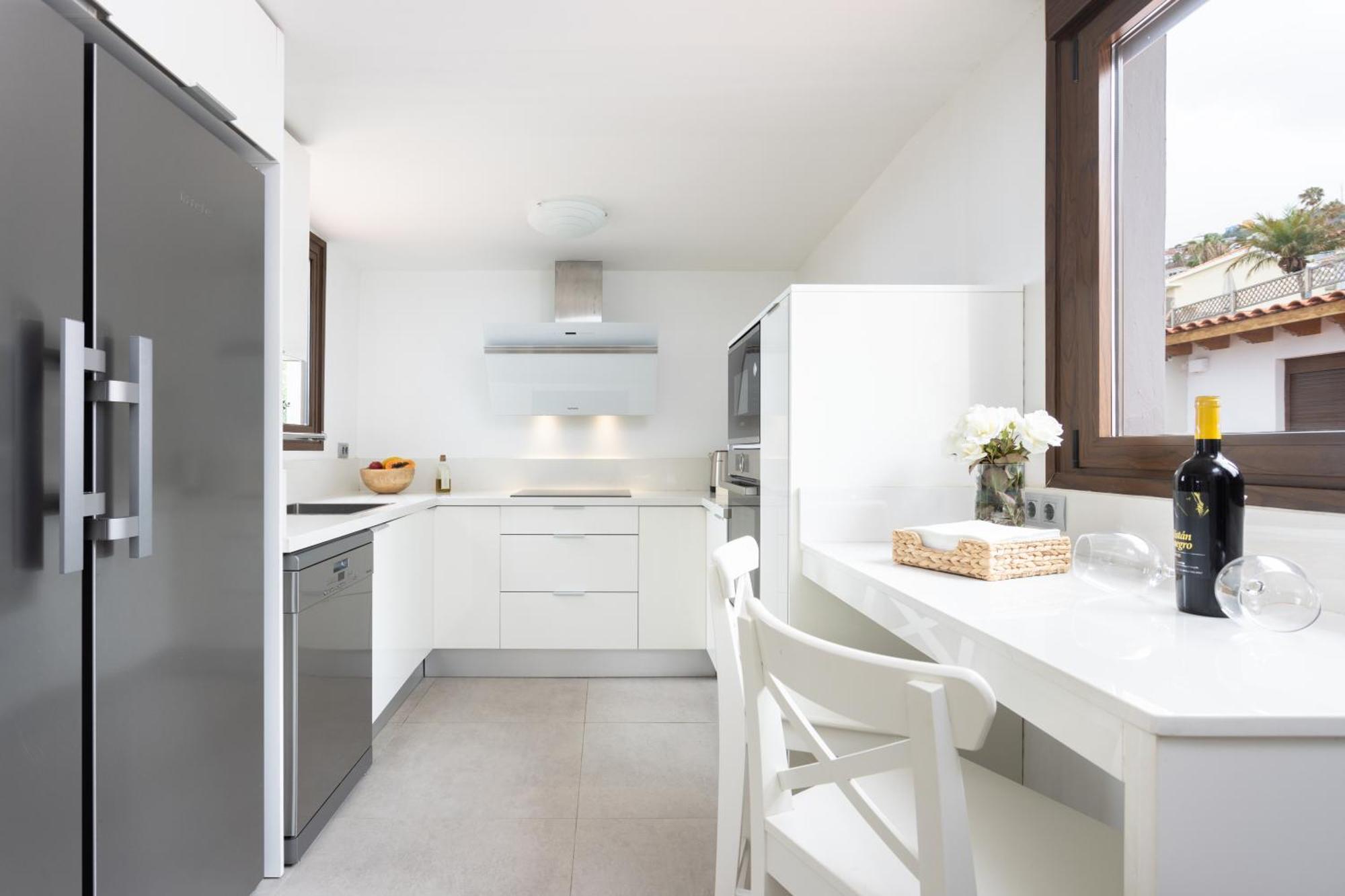 Home2Book Villa Alessandro, Design & Comfort サウサル エクステリア 写真