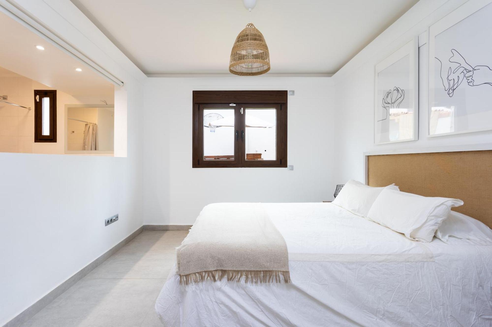 Home2Book Villa Alessandro, Design & Comfort サウサル エクステリア 写真